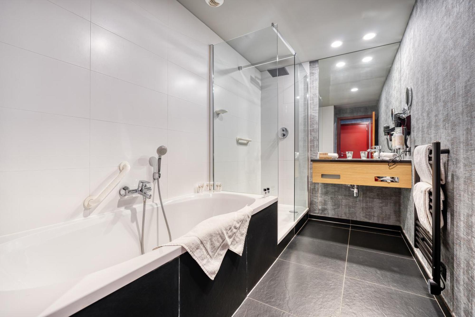 Hotel Verviers Van Der Valk Luaran gambar